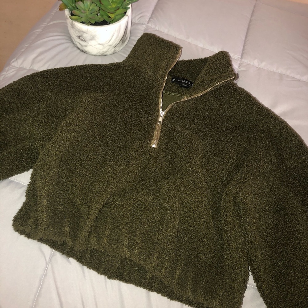 Green Cropped Sweatshirt